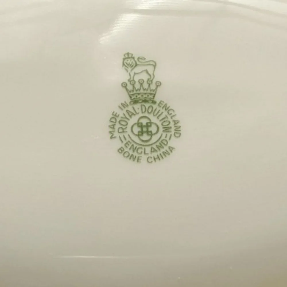 Royal Doulton Soap Dish Elegant Embossed E…